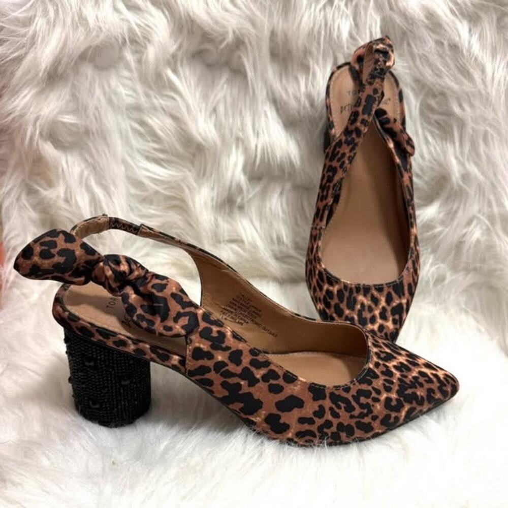 Torrid 7.5W Betsey Johnson Leopard Rhinestone Studded 3” Heels Wide Width New